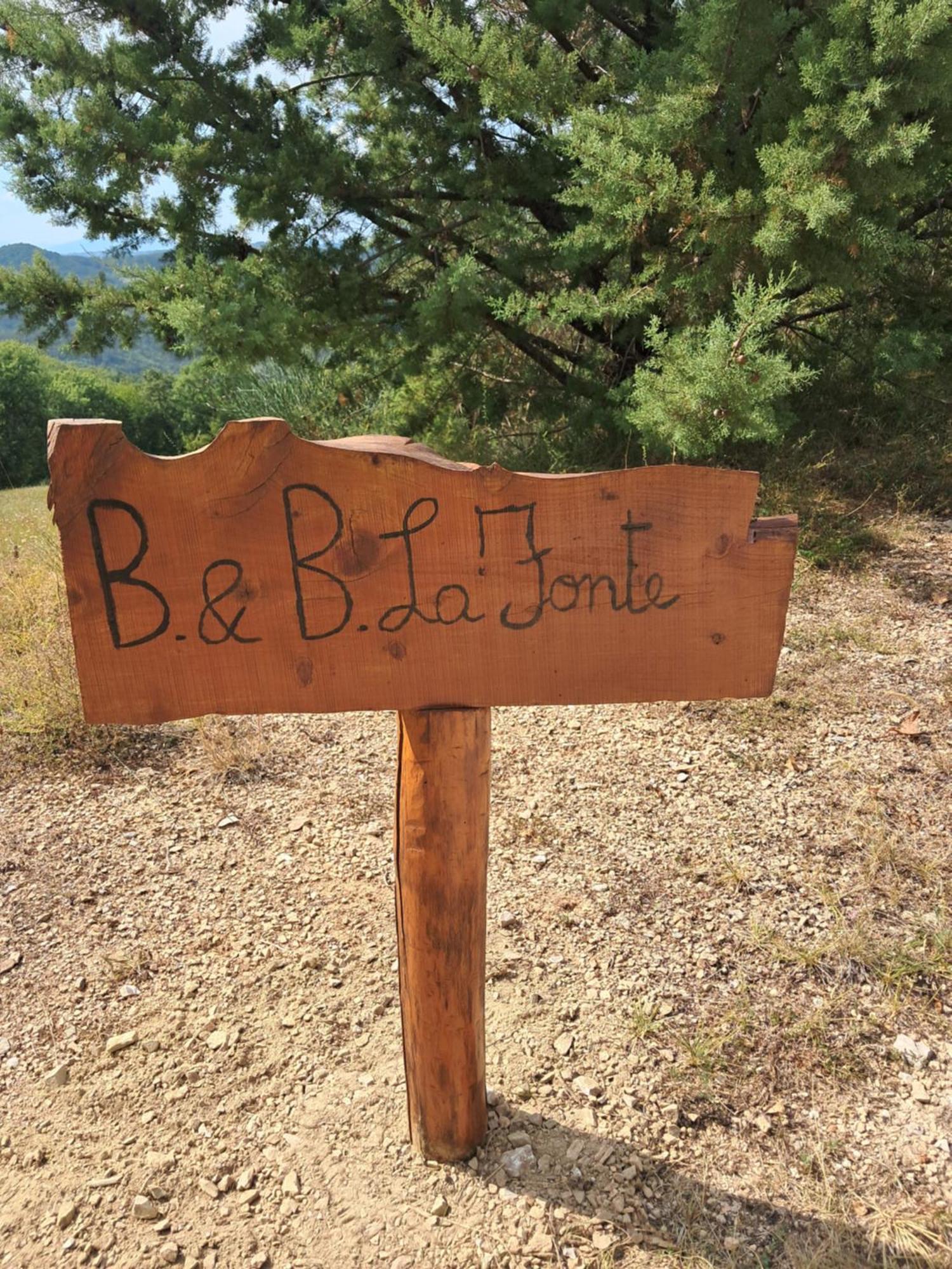 La Fonte B&B Pietralunga  Luaran gambar